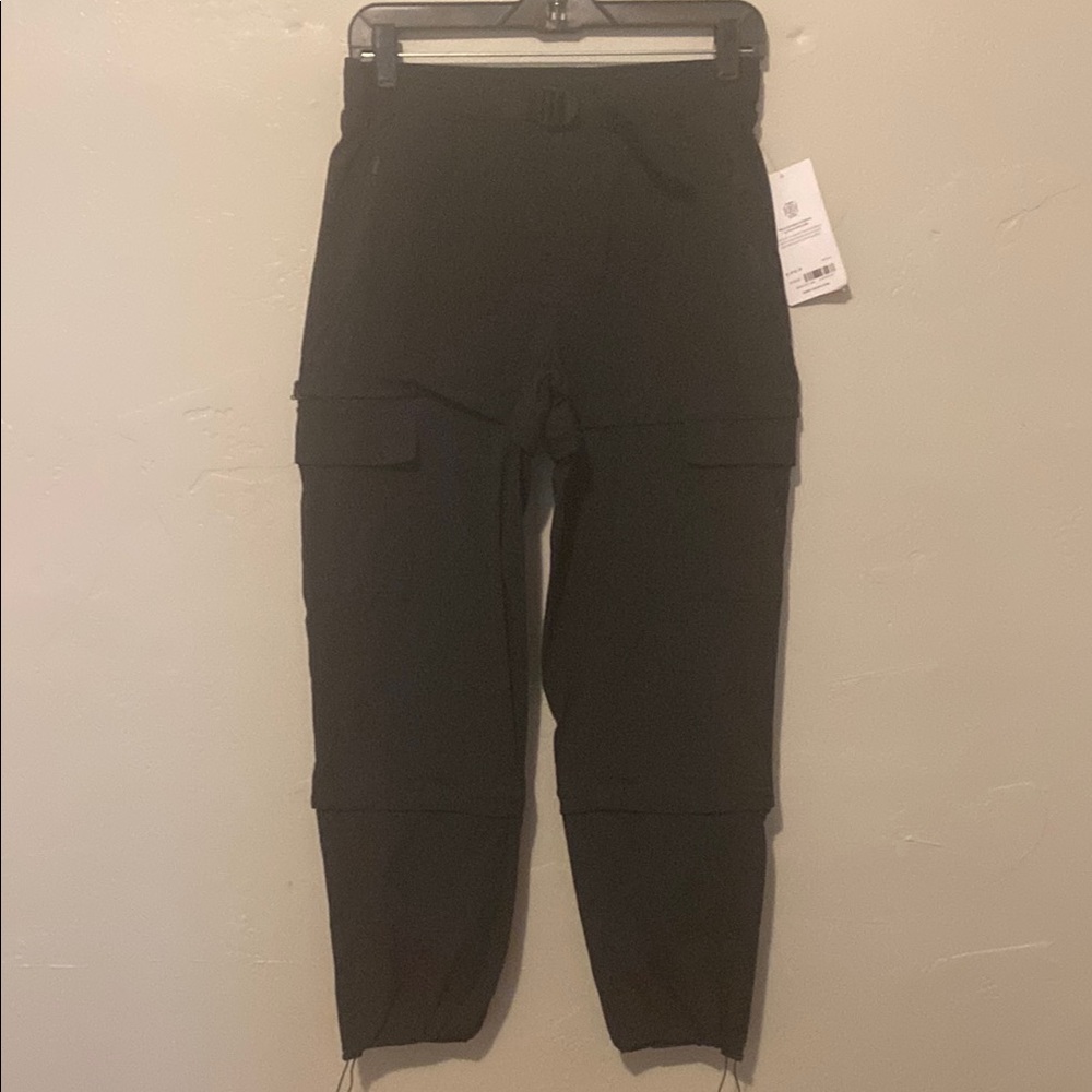 Athleta Black Cargo and Cropped Pants and Shorts High Waist Woman 6 - Picture 1 of 13